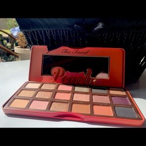 Two Faced Sweet Peach Makeup Pallet